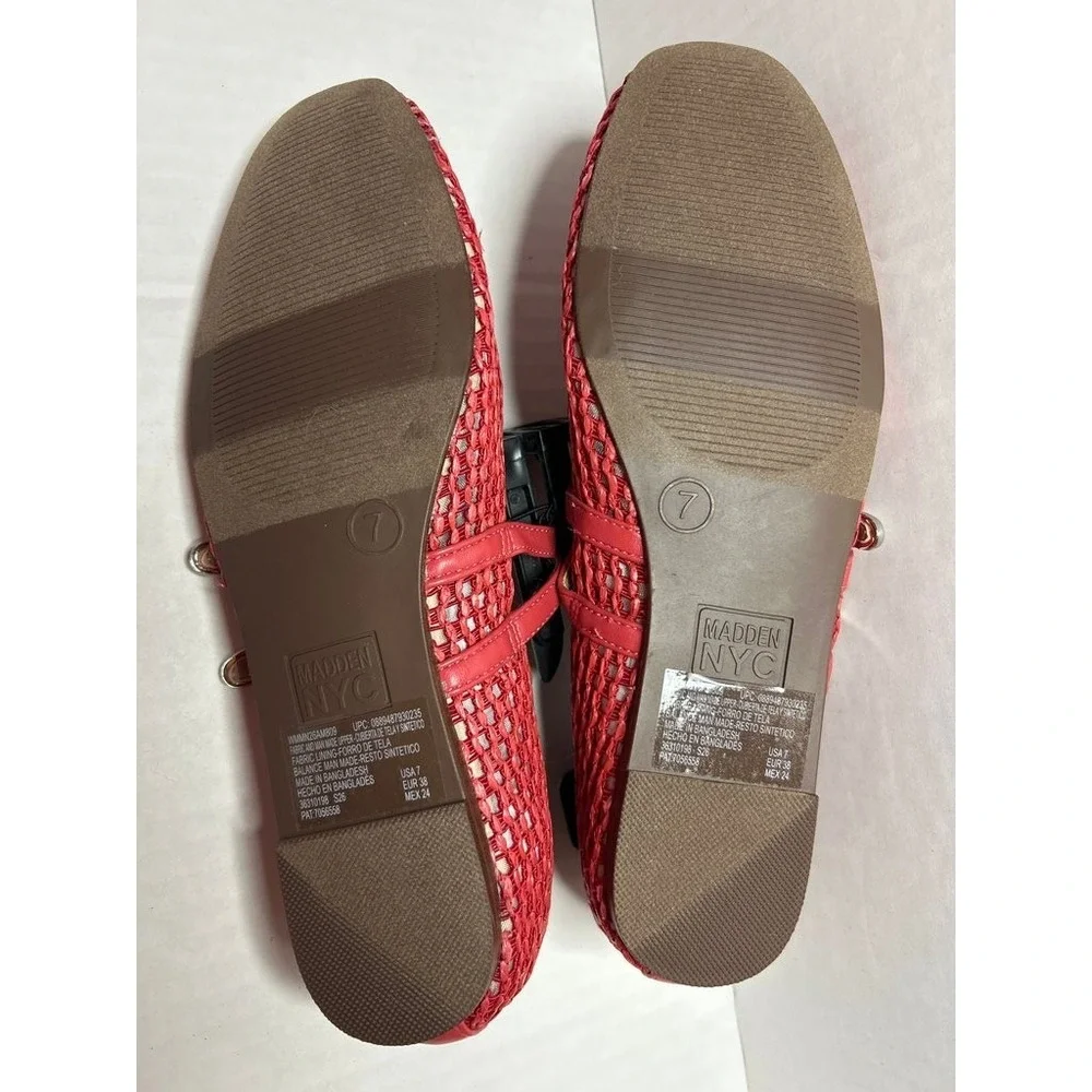 Madden NYC Red Woven Flats Size 7 - Picture 3 of 3